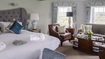 Hypo-allergenic bedding, in-room safe, desk, iron/ironing board