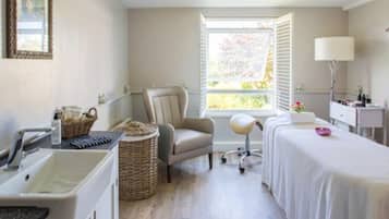 Body treatments, body wraps, body scrubs, facials, 2 treatment rooms