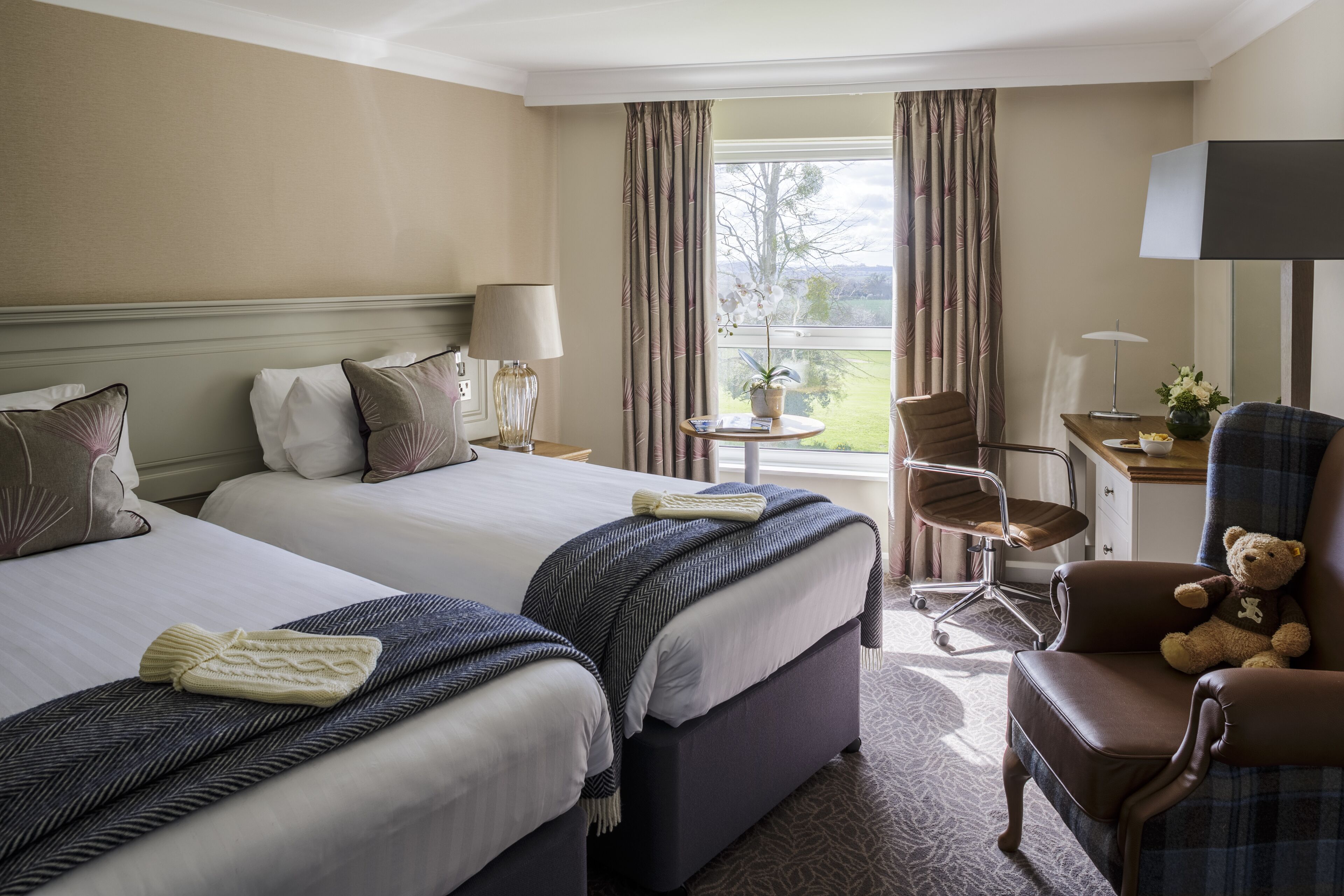 standard double or twin room, golf view | hypo-allergenic bedding, in-room safe, desk, iron/ironing board