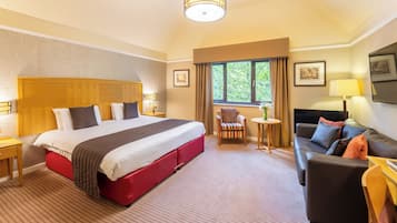 In-room safe, desk, laptop workspace, blackout curtains