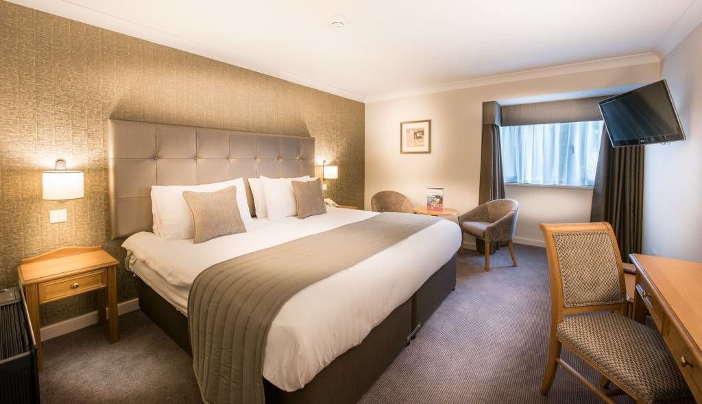 スーペリア ダブルルーム | セーフティボックス (室内)、デスク、ノートパソコン用作業スペース、遮光カーテン