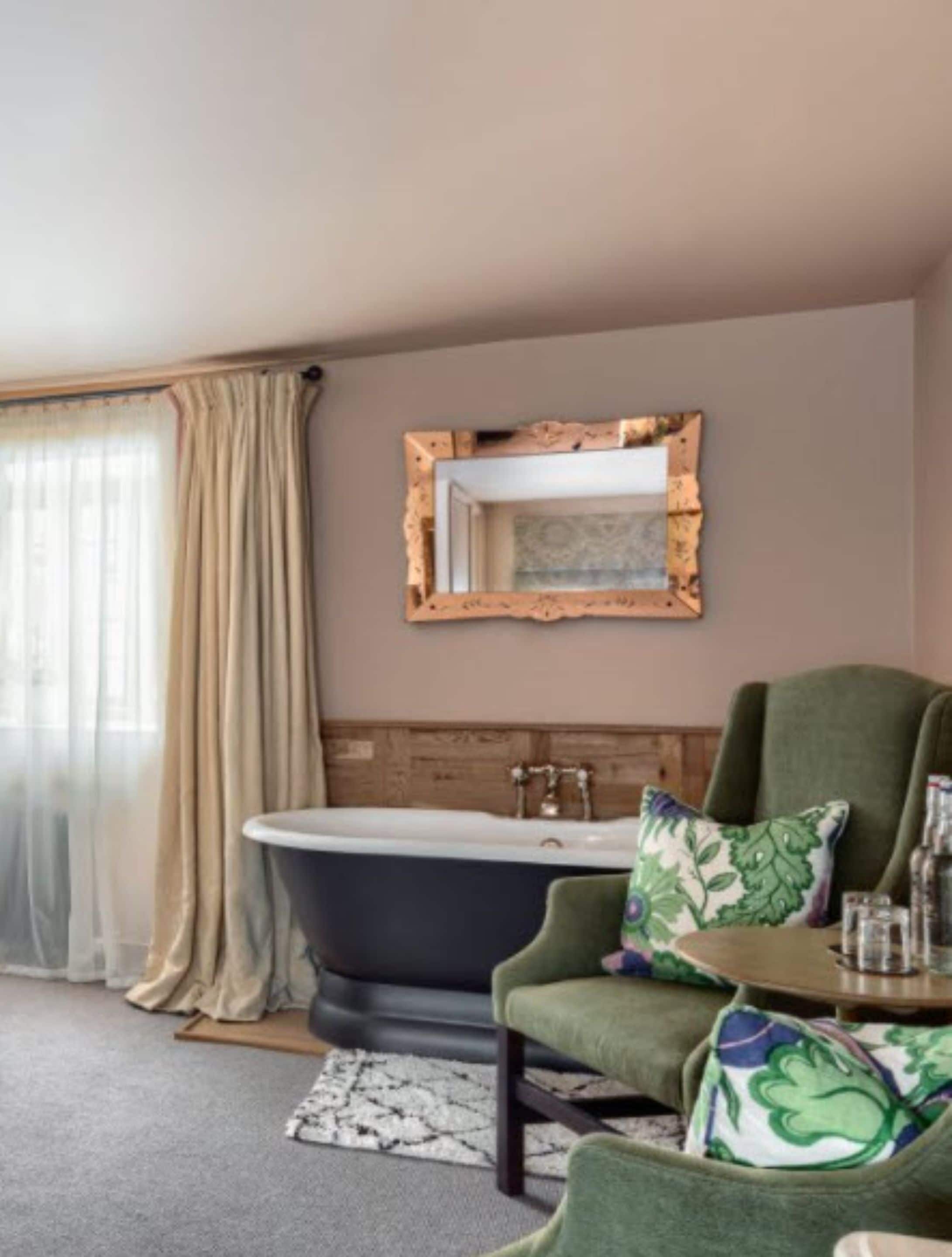 luxury room | hypo-allergenic bedding, individually decorated, individually furnished