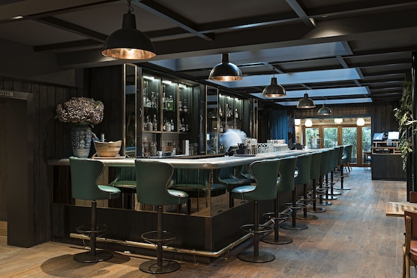 Bar (en la propiedad)