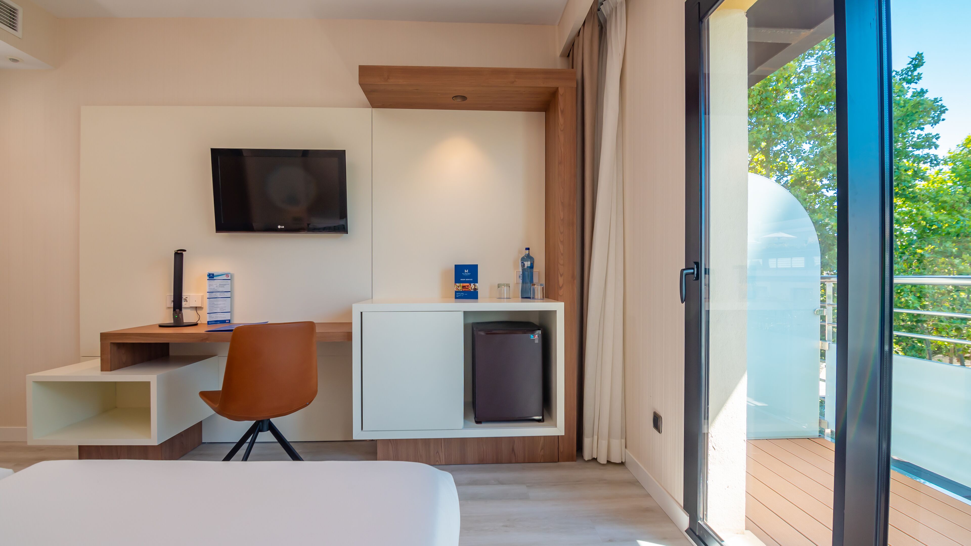 premium double room, balcony | in-room safe, desk, blackout curtains, soundproofing