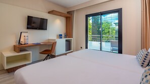 Premium Double Room, Balcony | In-room safe, desk, blackout drapes, soundproofing