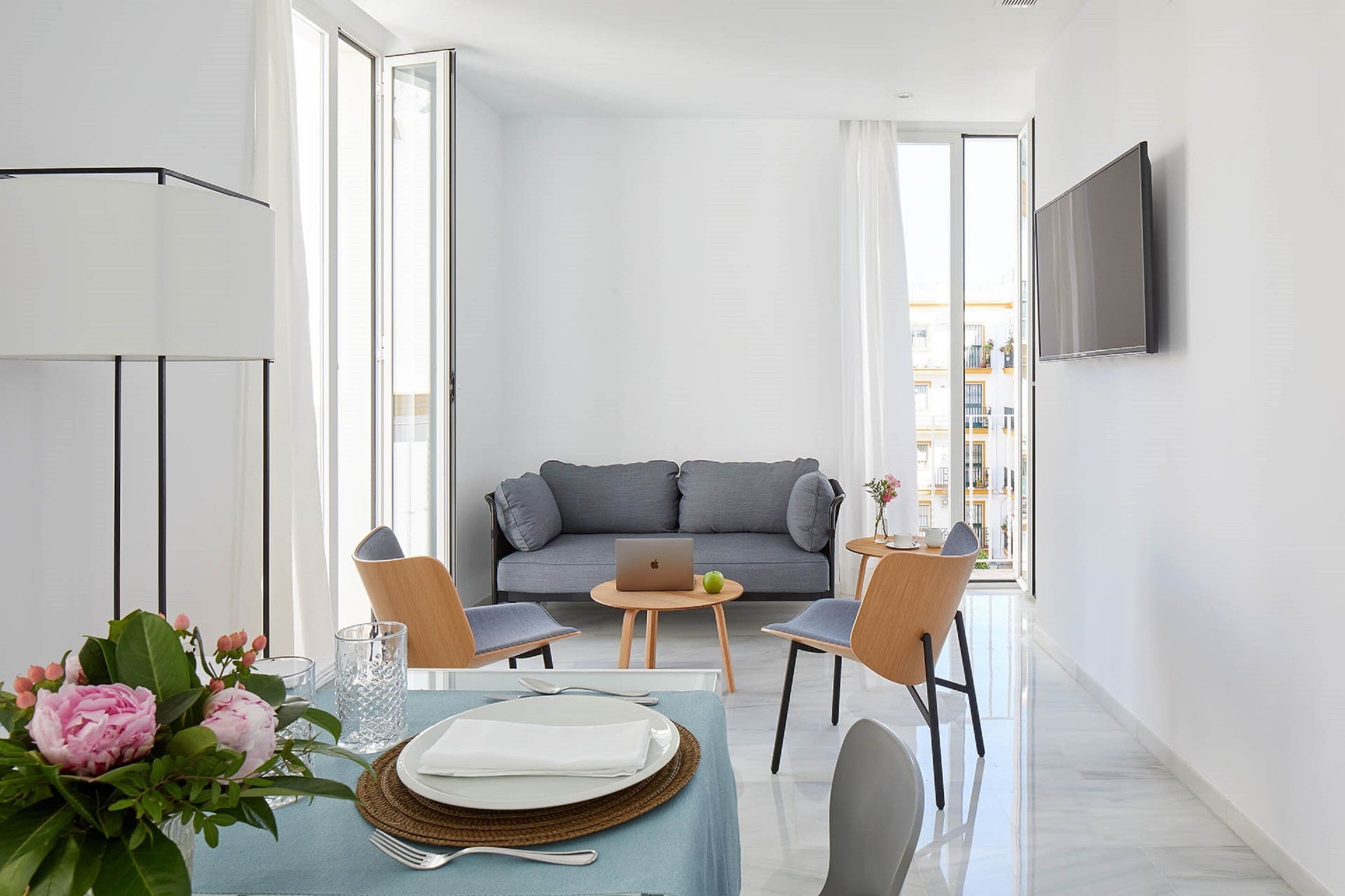 顶层房 | 起居区 | 液晶电视