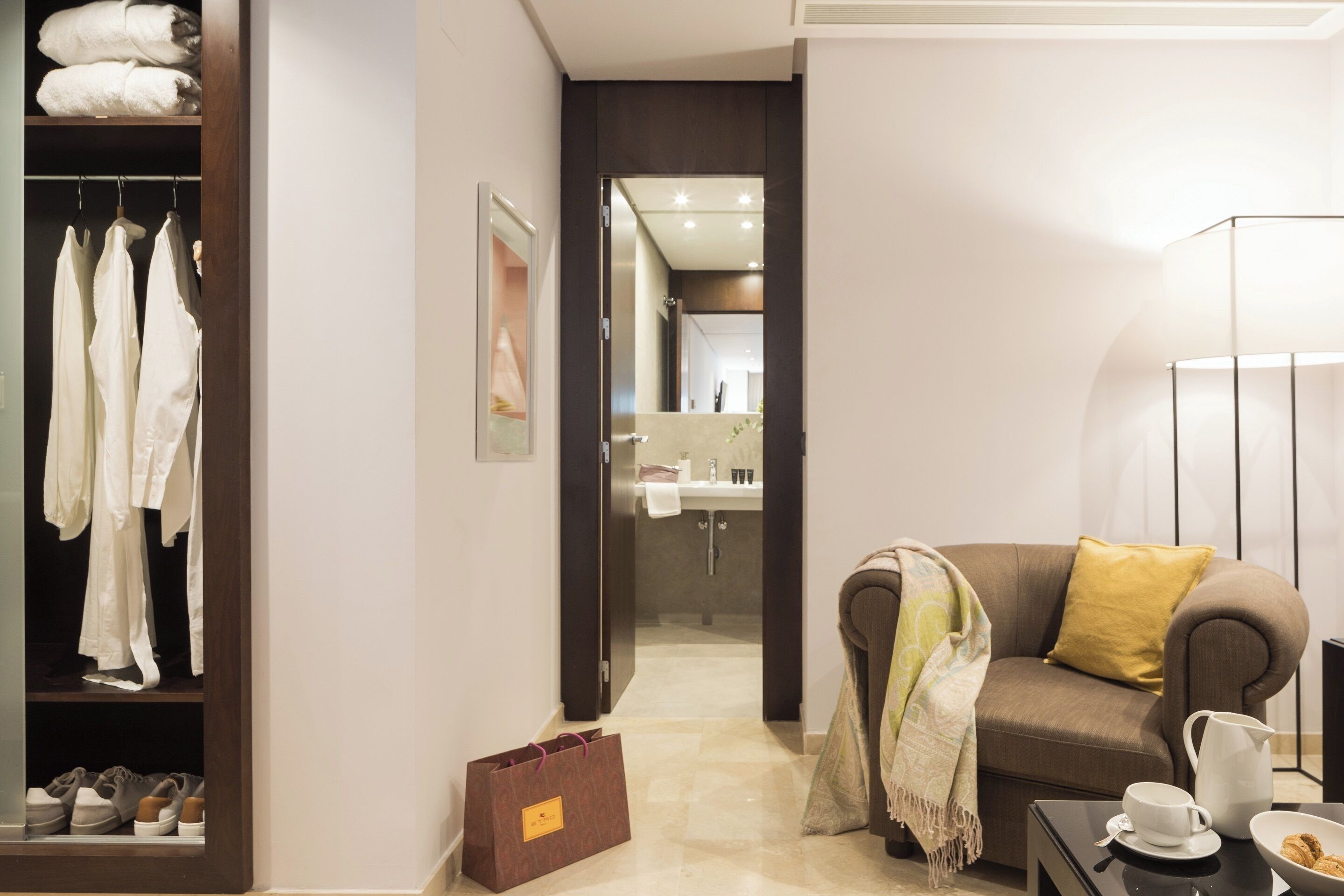 superior room | 2 bedrooms, minibar, in-room safe, desk