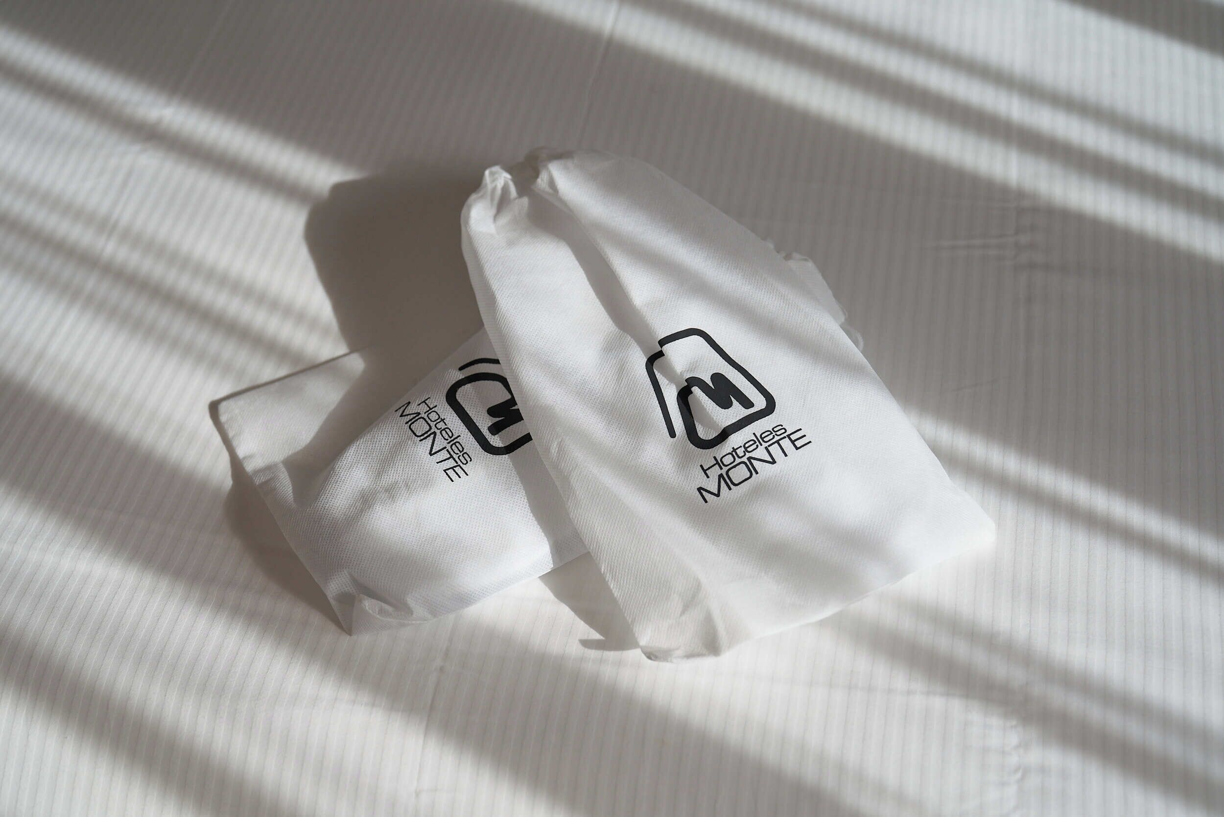 1 bedroom, egyptian cotton sheets, premium bedding, minibar