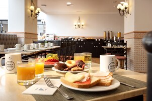 Bar (en el alojamiento)