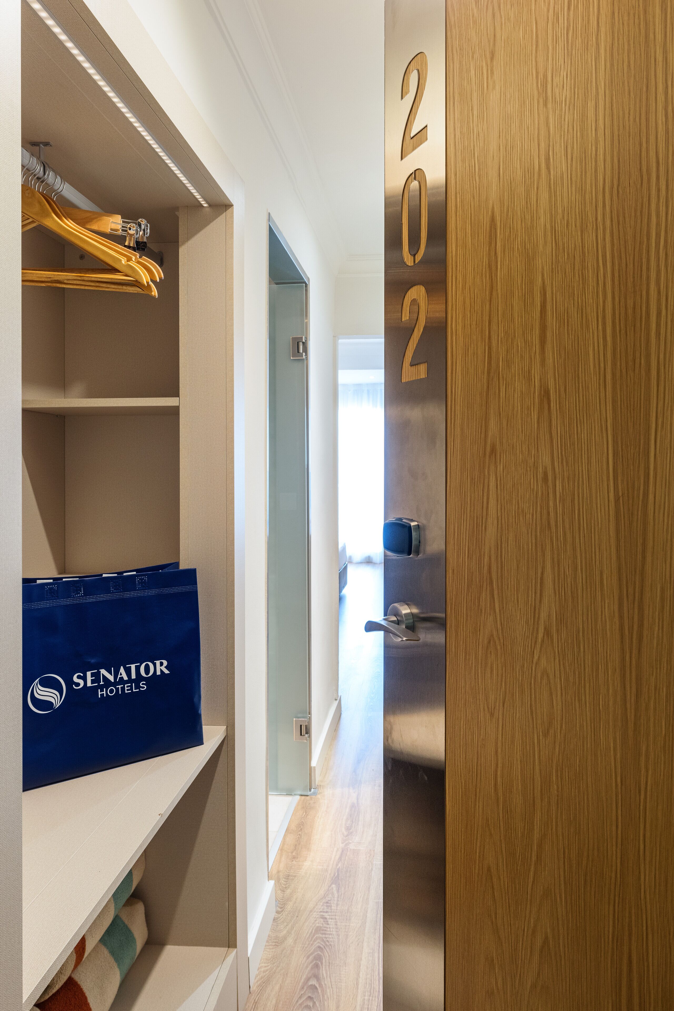 1 bedroom, minibar, in-room safe, desk