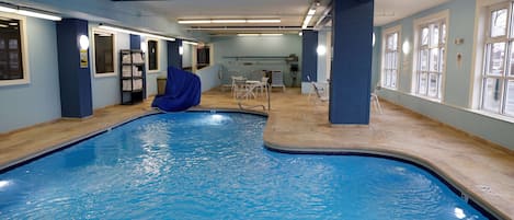 Piscine couverte