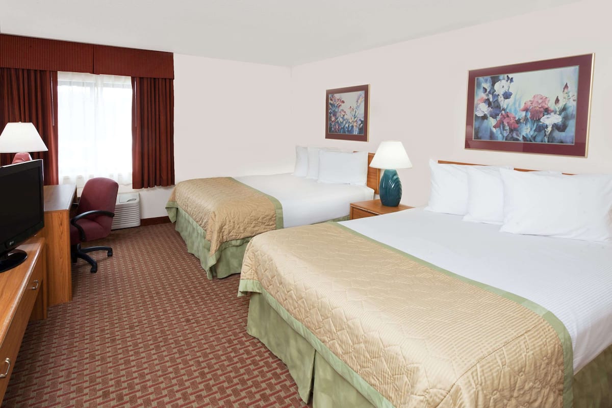 Standard Room, 2 Queen Beds | Desk, iron/ironing board, free WiFi, bed sheets