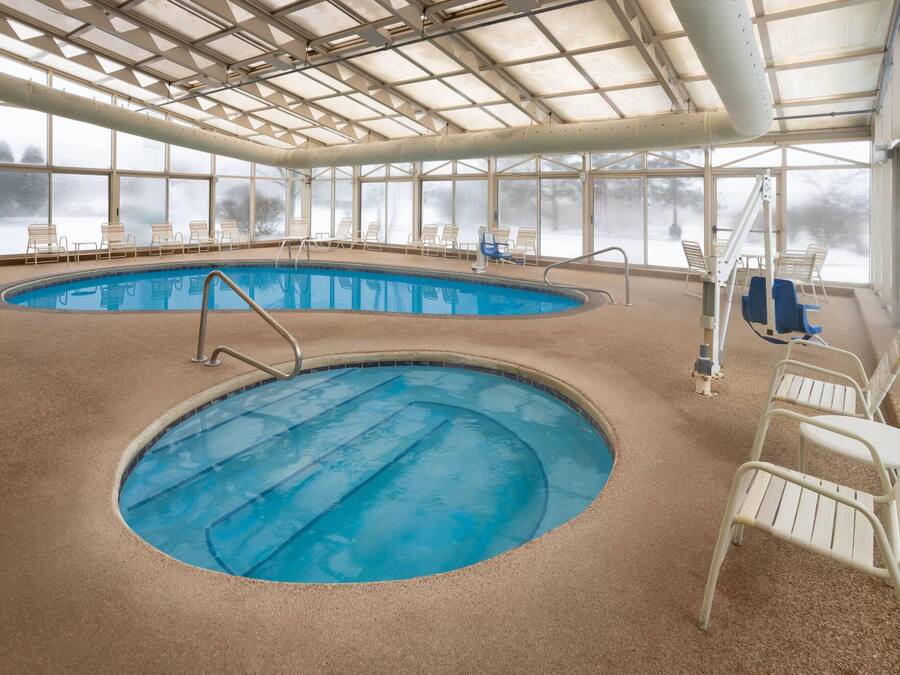 Piscina coberta i gandules