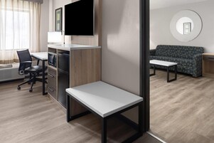 Ropa de cama de alta calidad, escritorio y cortinas blackout 