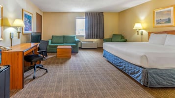 豪華客房, 1 張特大雙人床, 非吸煙房 (Executive, Mountain/Pool View) | 高級寢具、書桌、熨斗/熨衫板、免費嬰兒床