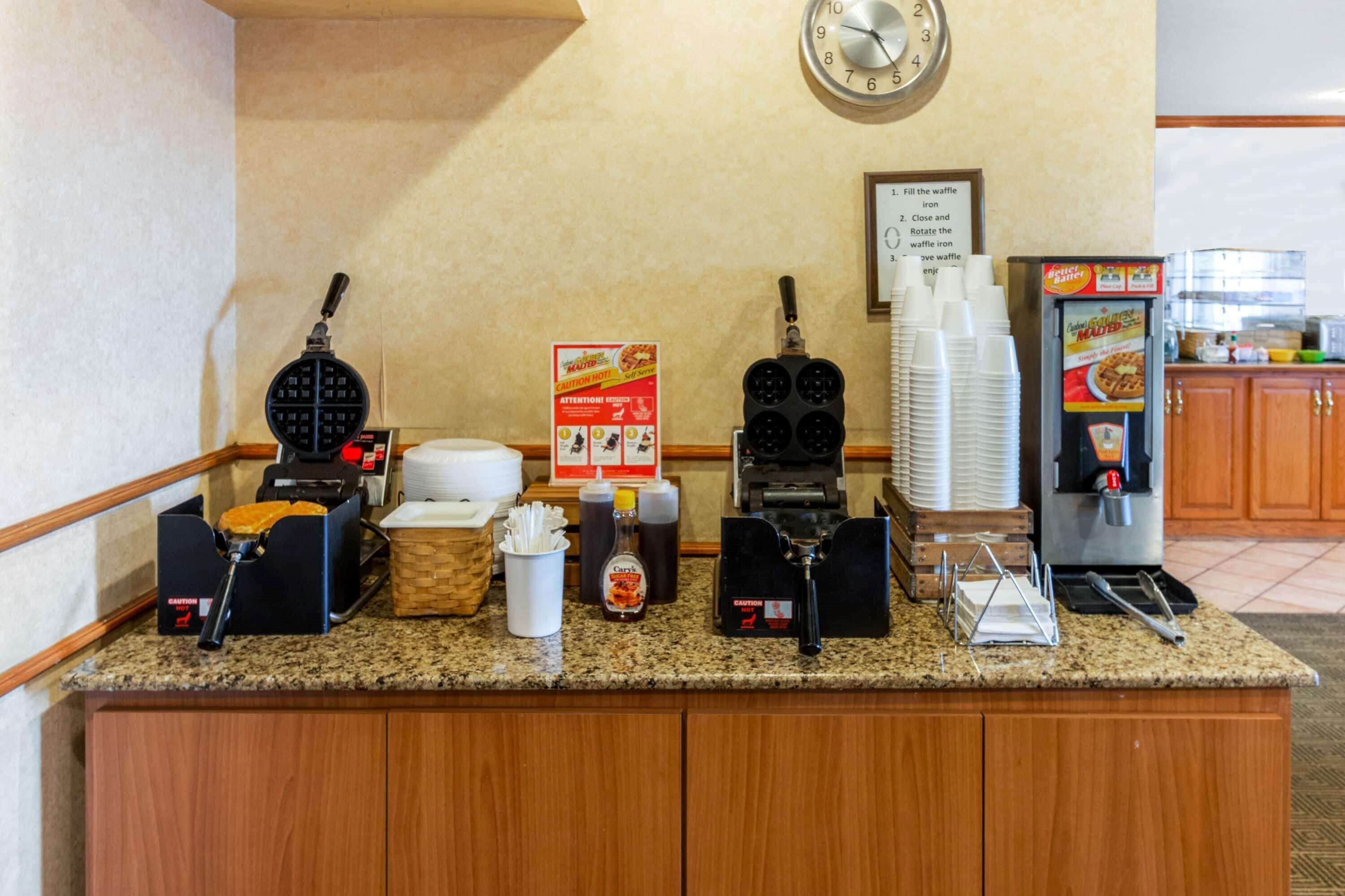 free continental breakfast