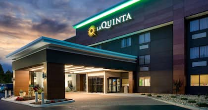 La Quinta Inn & Suites by Wyndham Roanoke Salem