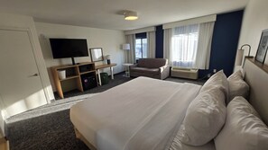 Room, 1 King Bed with Sofa bed | Desk, laptop workspace, iron/ironing board, free rollaway beds