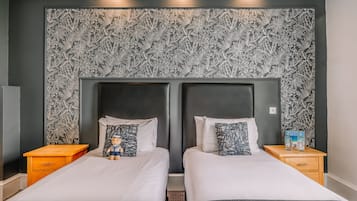 1 habitación, decoración personalizada y muebles diferentes