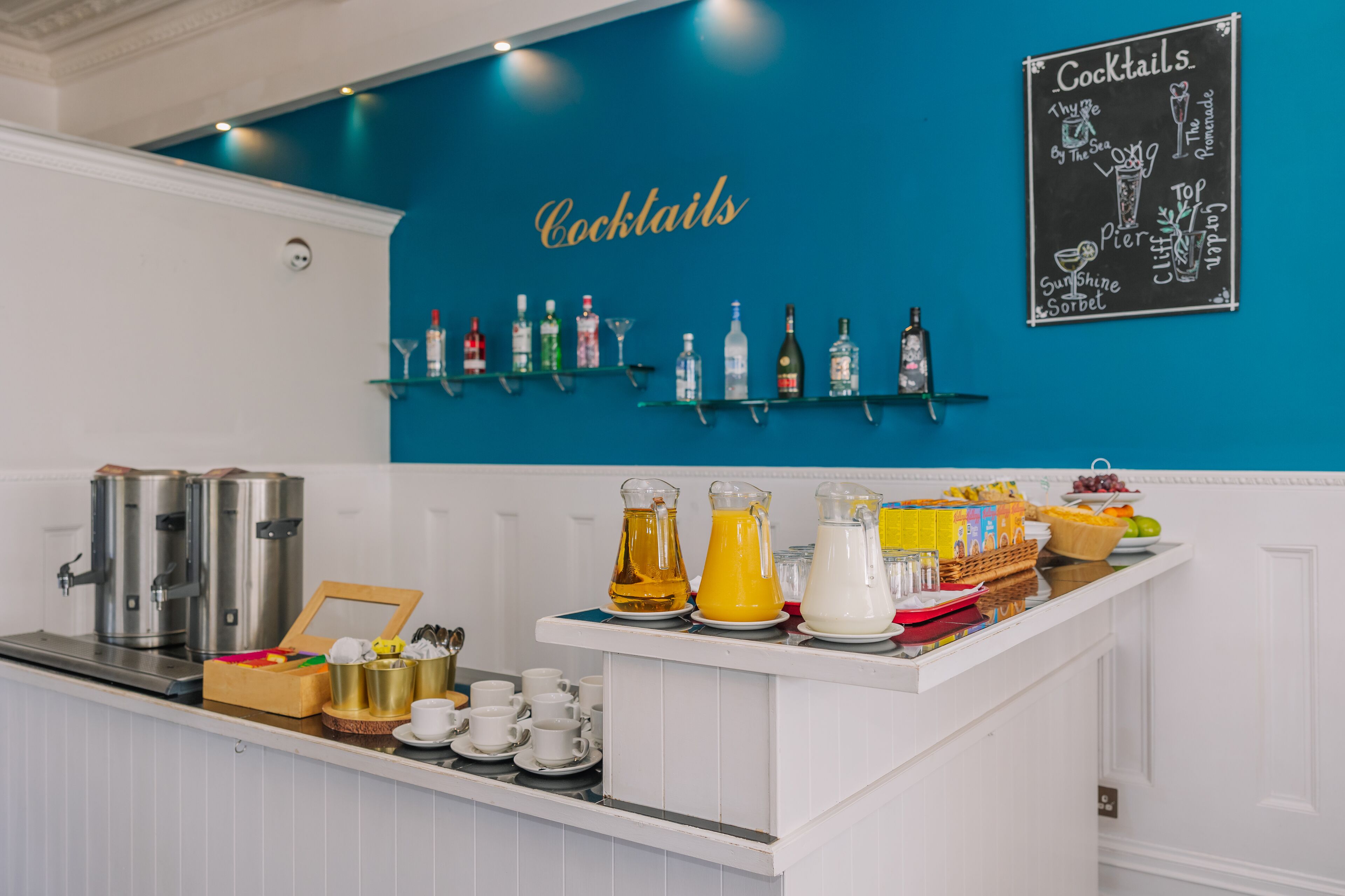 Daily English breakfast (GBP 15.95 per person)