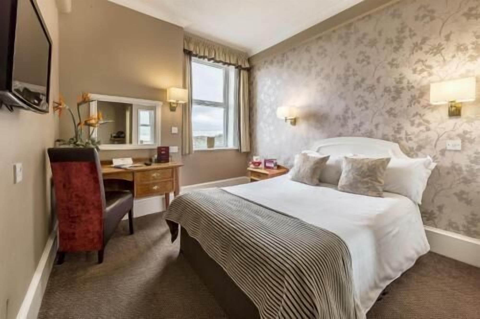 1 chambre, décoration personnalisée, ameublement personnalisé