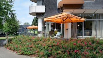 Aperto a colazione, cena e brunch, cucina regionale 