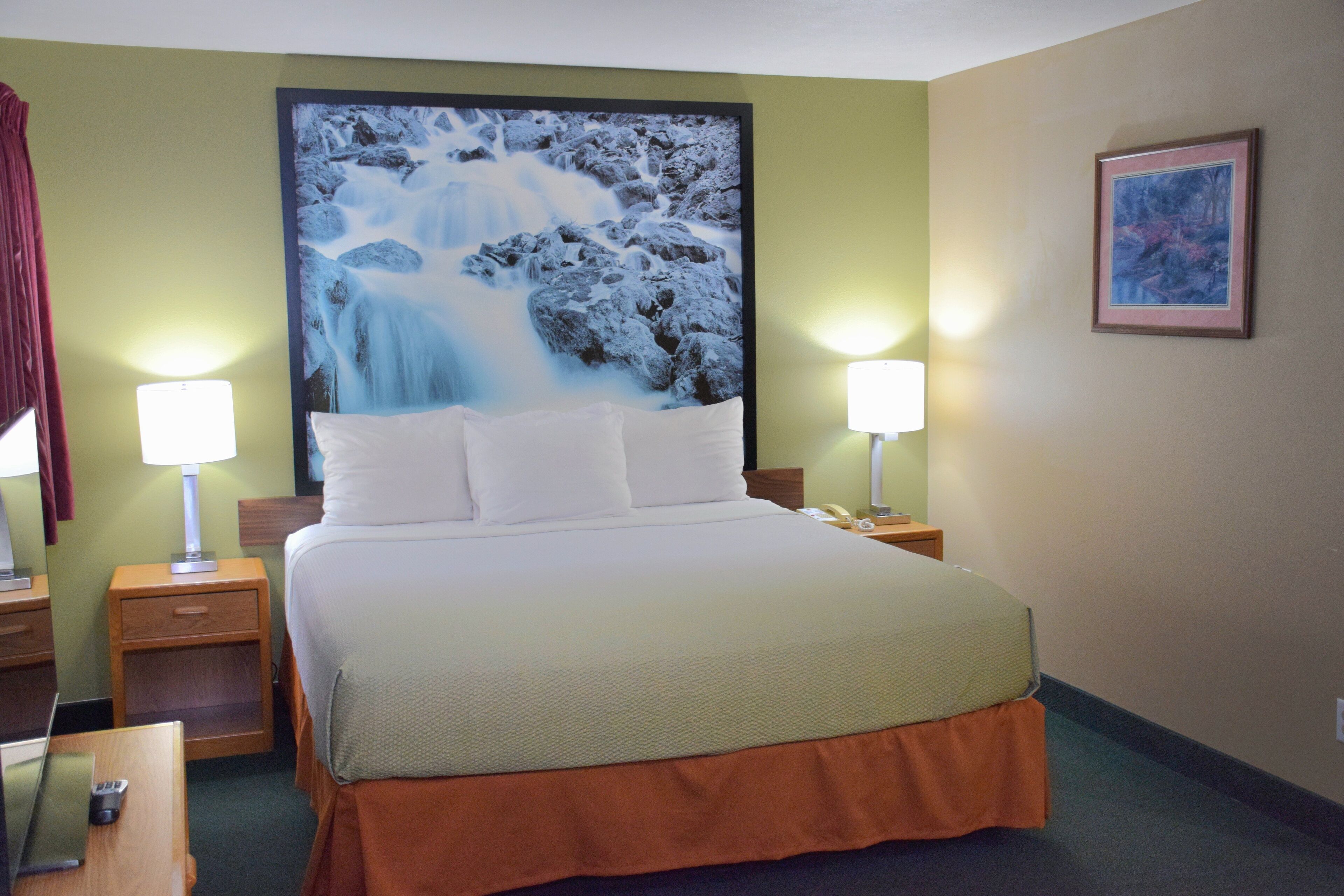 In-room safe, desk, iron/ironing board, free cots/infant beds