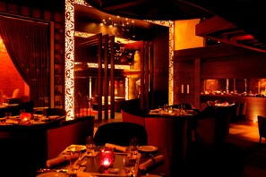6 restaurants, Indian cuisine