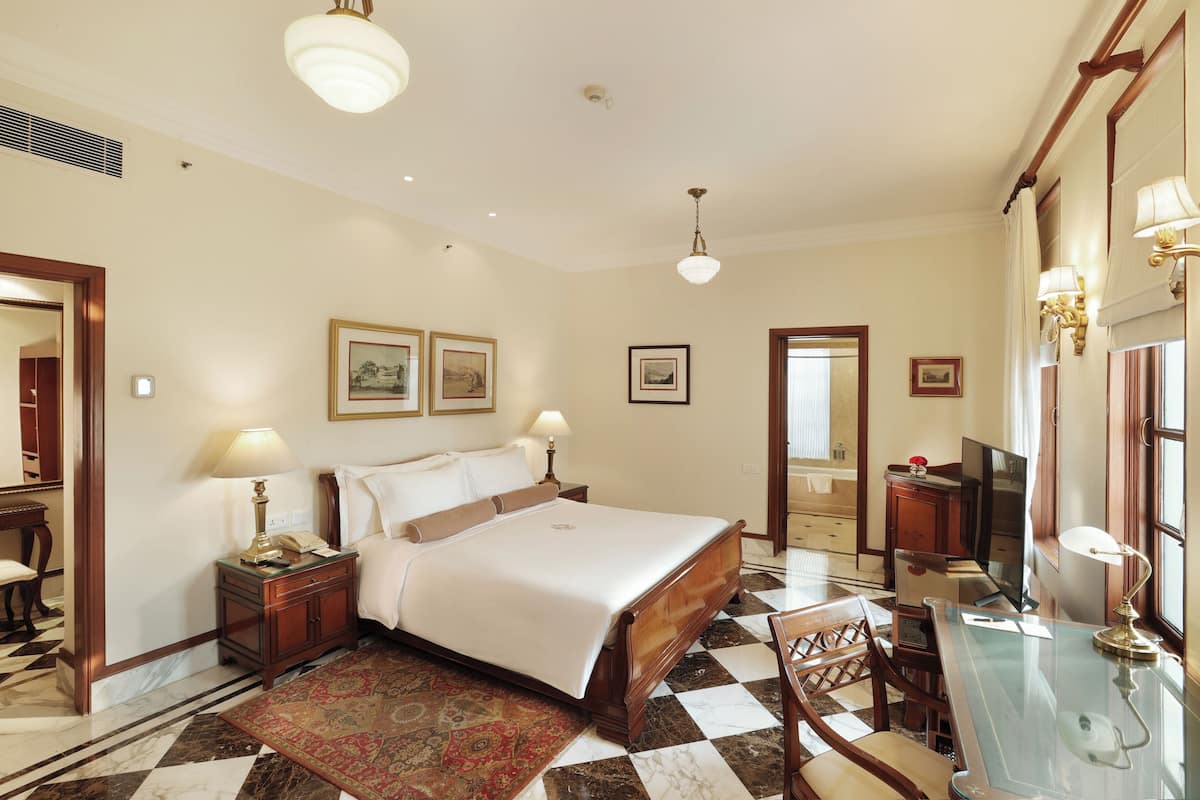 Room, 1 King Bed (Heritage) | Frette Italian sheets, premium bedding, down duvets, pillow-top beds