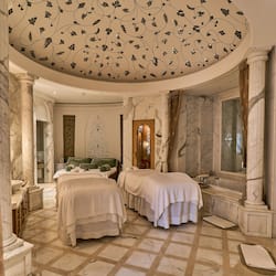 Couples treatment rooms, sauna, hot tub, steam room, body treatments