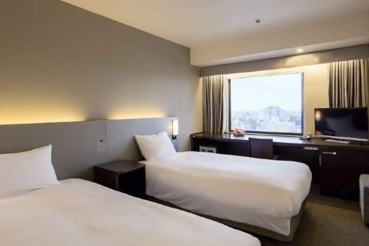 Premium bedding, minibar, desk, laptop workspace