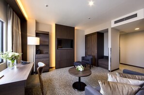 Ropa de cama de alta calidad, minibar y escritorio 