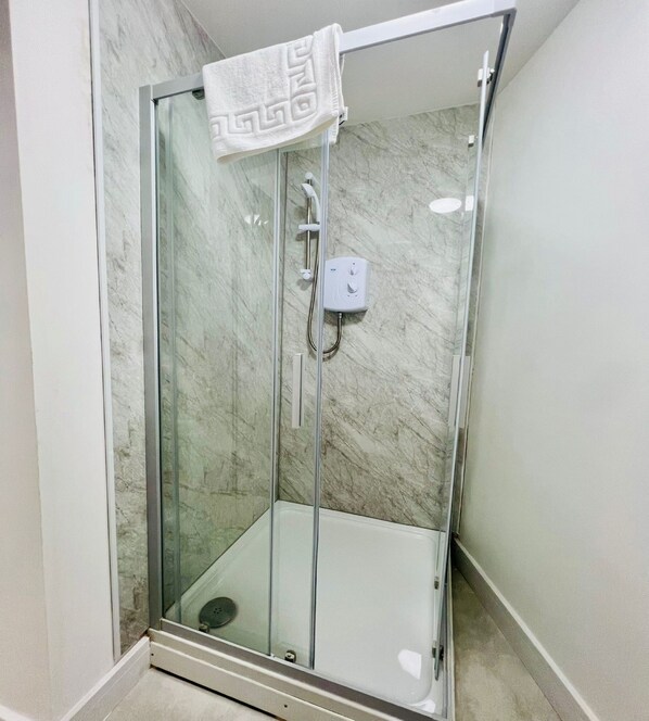 Apartment, 1 Bedroom | Bathroom