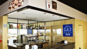 Bar (on property) - Meditur Hotel Torino - Moncalieri (Moncalieri)
