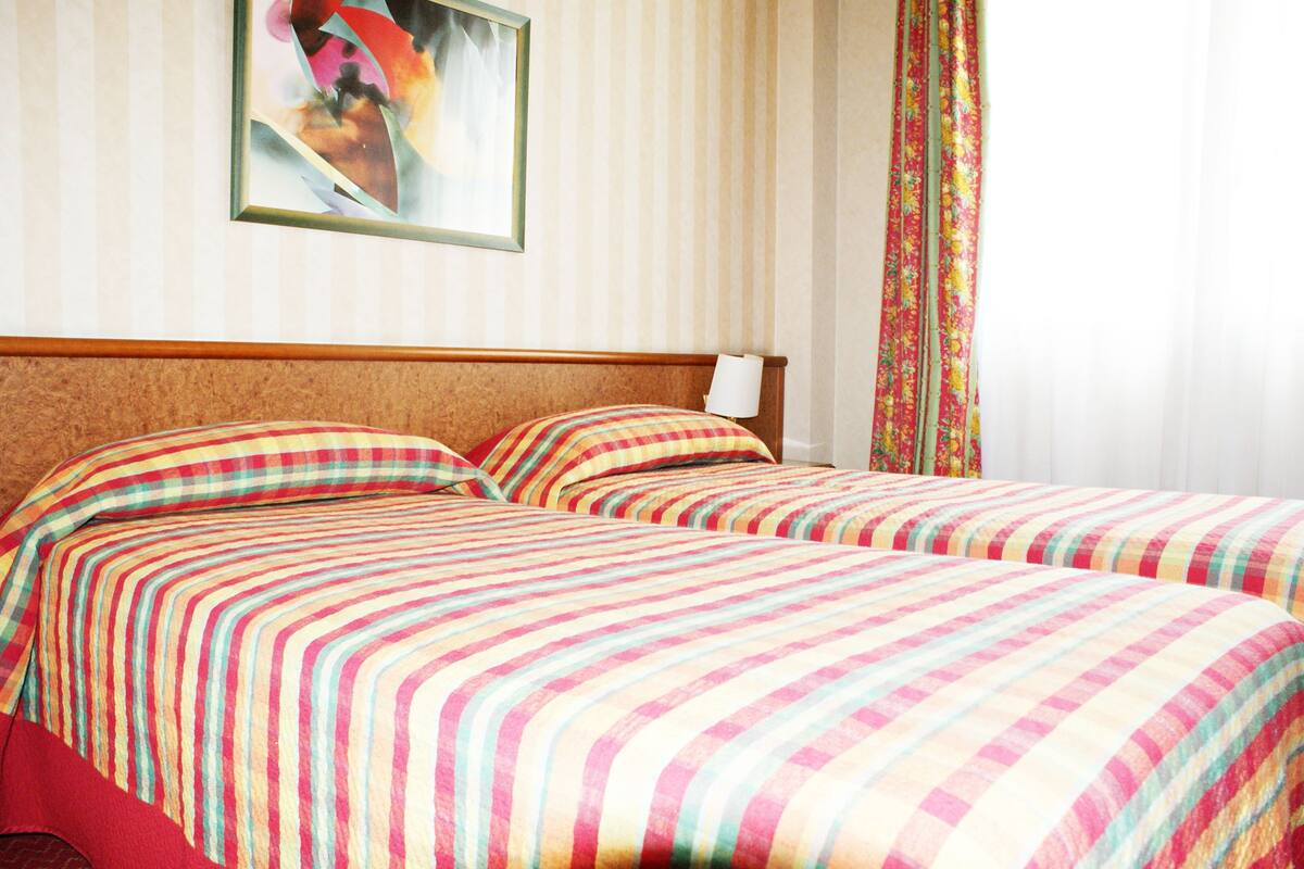 Internet, alarm clocks