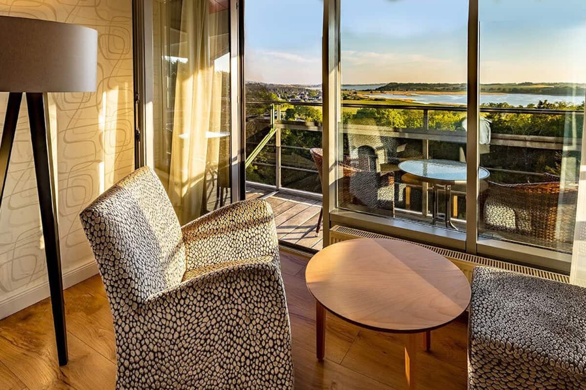 double room | egyptian cotton sheets, down duvets, pillow-top beds, minibar