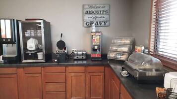 Free daily continental breakfast