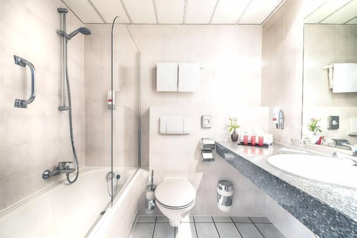 Bathroom | Hair dryer, towels
