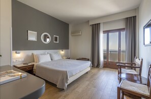 Standard Double Room, Valley View (Delphi view) - Anemolia Mountain Resort (Distomo-Arachova-Antikyra)