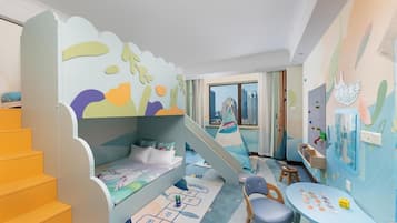 Kids-themed Family Room | Minibar, in-room safe, desk, blackout curtains