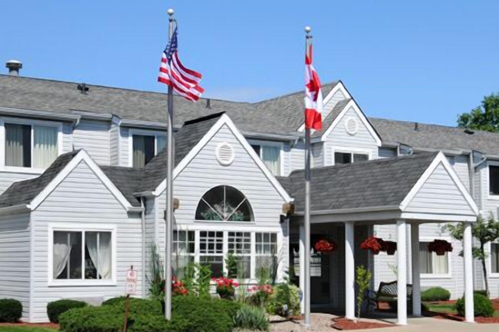 CenterWay Hotel Tonawanda