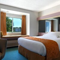 One queen bed non smoking | Desk, iron/ironing board, free WiFi, bed sheets