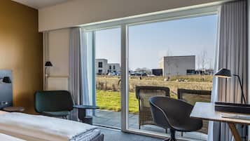 Standard Room, Partial Sea View | 1 bedroom, premium bedding, desk, blackout drapes