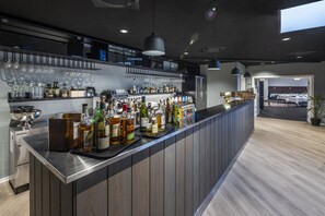 Bar (en el alojamiento)