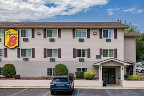 Exterior - Super 8 by Wyndham Johnstown/Gloversville (Johnstown)