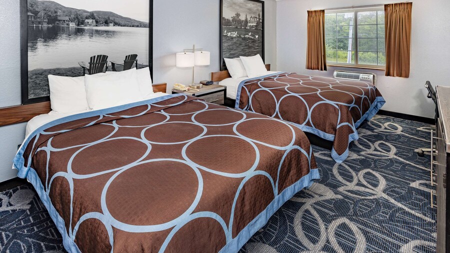Super 8 by Wyndham Johnstown/Gloversville