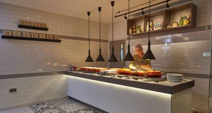 Holiday Inn Northampton West M1, Jct 16 by IHG