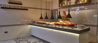 Holiday Inn Northampton West M1, Jct 16 by IHG