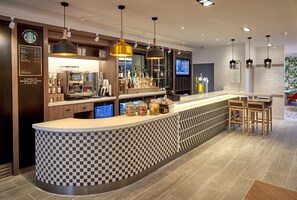 Café - Holiday Inn Northampton West M1, Jct 16 by IHG (Northampton)