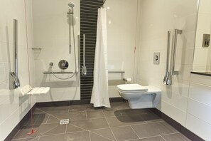 Standard Room, 1 Double Bed, Accessible | Bathroom | Bathtub, hair dryer, towels